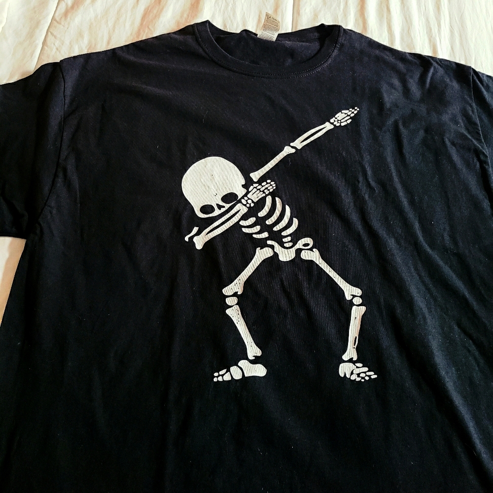 Black and White Tee NEW
